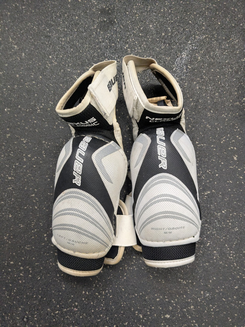 Vist Large View of Product Image Which is Used Bauer NEXUS CLASSIC Senior Elbow Pads MD