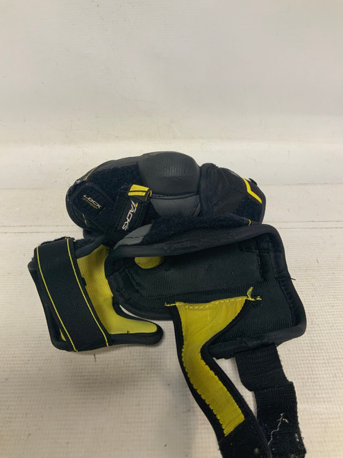 Vist Large View of Product Image Which is Used CCM TACKS VECTOR PRO Junior Elbow Pads SM