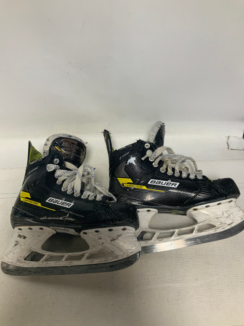 Vist Large View of Product Image Which is Used Bauer SUPREME COMP Intermediate Hockey Skate Intermediate 6.5