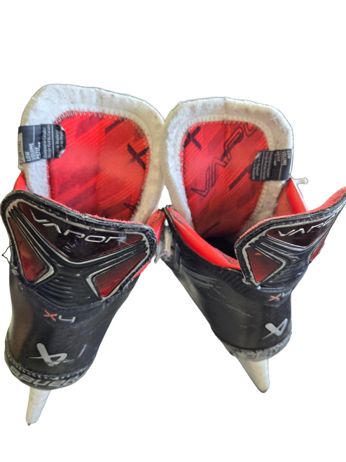 Vist Large View of Product Image Which is Used Bauer VAPOR X4 INTERMEDIATE SKATES FIT 1 Intermediate Hockey Skate Intermediate 5.5