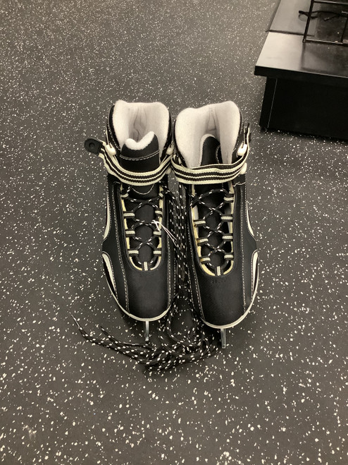 Vist Large View of Product Image Which is Used Jackson SOFTEC WomensFigure Skate Black Senior 7