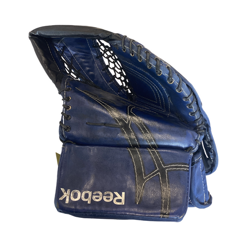 Vist Large View of Product Image Which is Used Reebok 7000 JR Junior Goalie Catcher Royal Blue