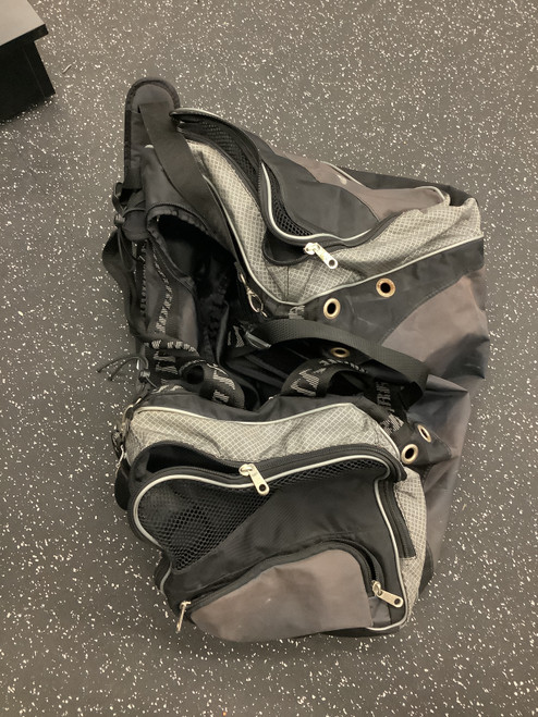 Vist Large View of Product Image Which is Used Warrior Player Carry Bag Black