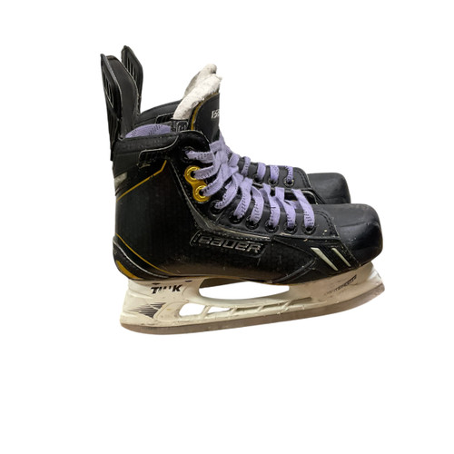 Vist Large View of Product Image Which is Used Bauer ONE.9 Intermediate Hockey Skate Intermediate 4.5