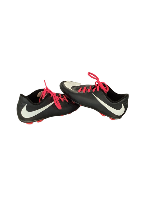 Vist Large View of Product Image Which is Used Nike Soccer Cleats Black Junior 04