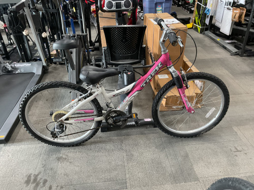 Vist Large View of Product Image Which is Used Trek MT 220 Mountain Bike Girls Pink 24"