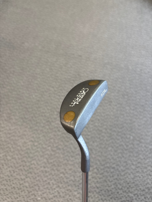 Vist Large View of Product Image Which is Used Ray Cook USE PUTTER Mens Putter RH