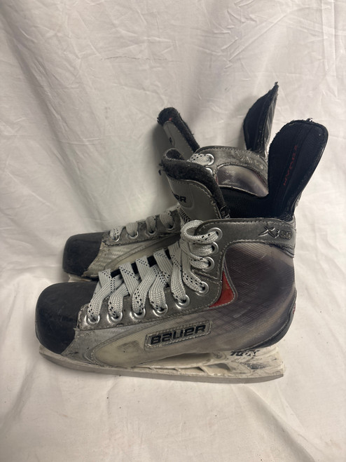 Vist Large View of Product Image Which is Used Bauer VAPOR X 50 Intermediate Hockey Skate Intermediate 4.0