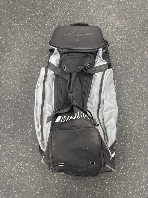 Vist Large View of Product Image Which is Used Mizuno SAMURAI WHEELED BAG BB/SB Player Wheeled Bag Black