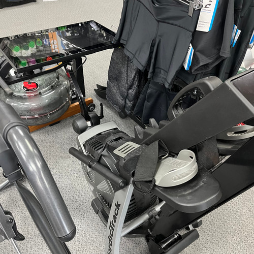 Vist Large View of Product Image Which is Nordic Track RW900 Rowing Machine, Black