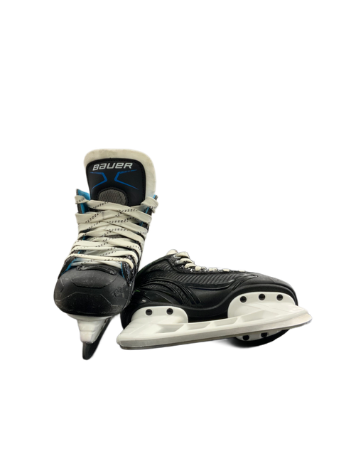 Vist Large View of Product Image Which is Used Bauer XLP Youth Hockey Skate Youth 10.0