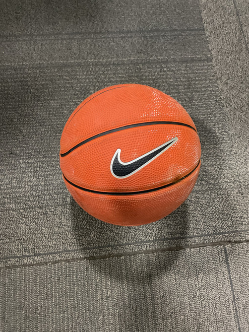 Vist Large View of Product Image Which is Used Nike Basketball Youth Outdoor Child