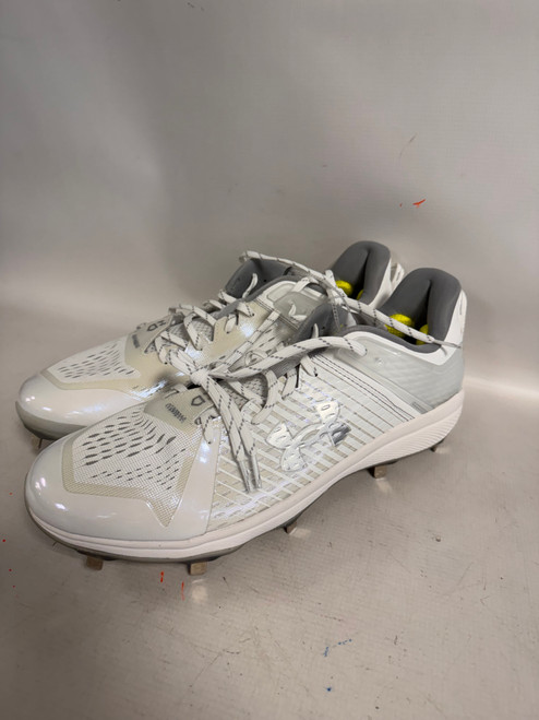 Vist Large View of Product Image Which is Under Armour YARD LOW MT METAL CLEATS BB/SB Cleats White Senior 16