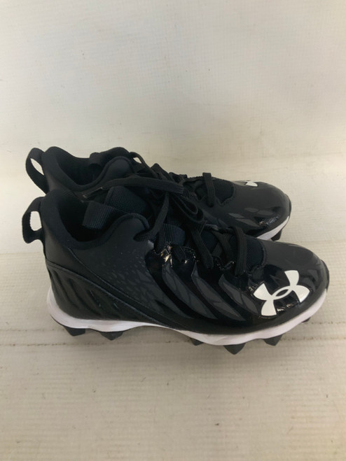 Vist Large View of Product Image Which is Used Under Armour SPOTLIGHT FRANCHISE Youth FB Cleats Black Youth 12.0