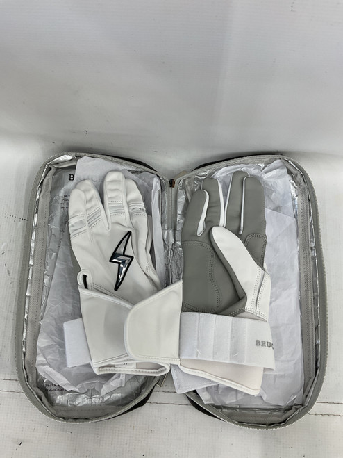 Vist Large View of Product Image Which is Used BB/SB Batting Gloves White MD