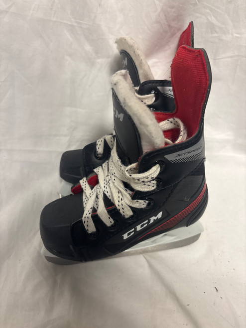 Vist Large View of Product Image Which is Used CCM JETSPEED Youth Hockey Skate Youth 08.0