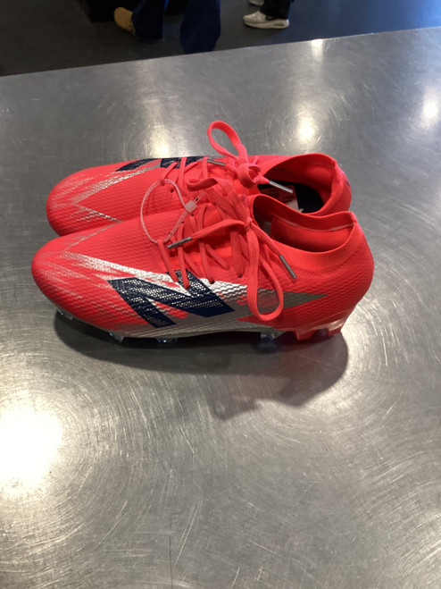 Vist Large View of Product Image Which is Used New Balance Soccer Cleats Pink Senior 8