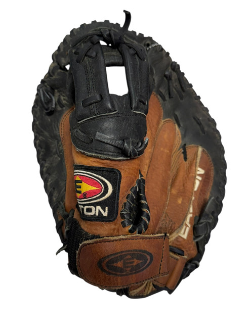 Vist Large View of Product Image Which is Used Easton NATURAL SERIES BB/SB Catchers LH Throw Brown 33"