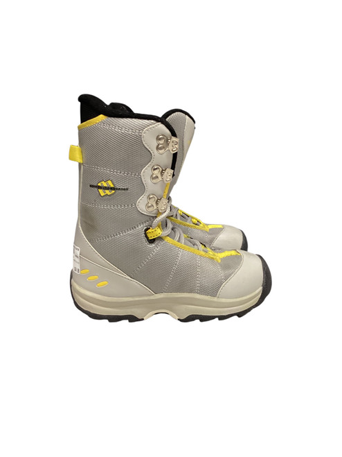 Vist Large View of Product Image Which is Used Morrow BOOTS SLICK Boys Snowboard Boots Grey Junior 04