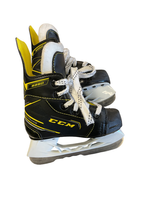 Vist Large View of Product Image Which is Used CCM SUPERTACKS Youth Hockey Skate Youth 08.0