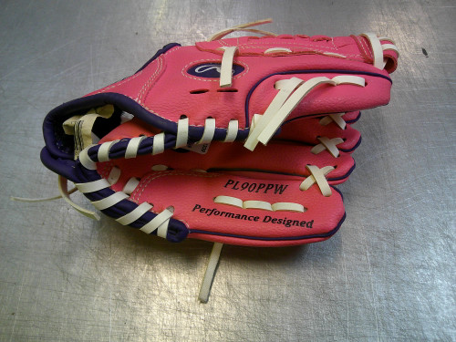 Vist Large View of Product Image Which is Used Rawlings PLAYERS SERIES BB/SB Glove RH Throw Navy Blue 9 1/2"