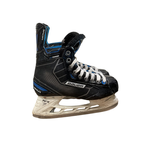 Vist Large View of Product Image Which is Used Bauer NEXUS 7000 Intermediate Hockey Skate Intermediate 6.0