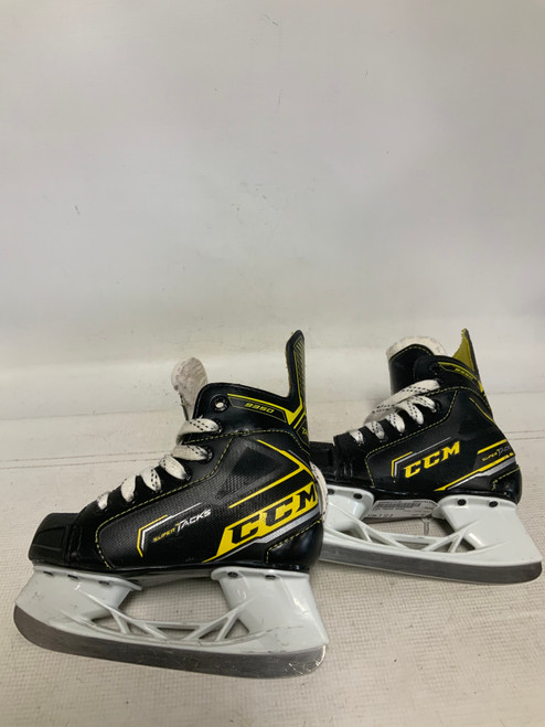 Vist Large View of Product Image Which is Used CCM TACKS 9350 Youth Hockey Skate Youth 12.0