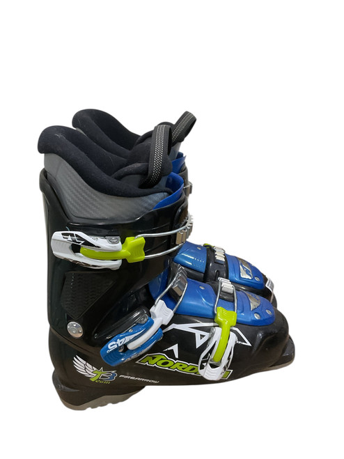 Vist Large View of Product Image Which is Used Bauer VAPOR XLTE PRO Junior Hockey Skate Junior 02.5