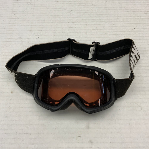 Vist Large View of Product Image Which is Used Smith Snow Goggles Youth Black