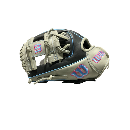 Vist Large View of Product Image Which is Used Wilson A1000 BB/SB Glove LH Throw Grey 11 1/2"