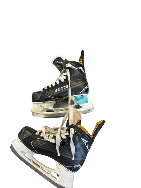 Vist Large View of Product Image Which is Used Bauer ELITE Intermediate Hockey Skate Intermediate 4.0