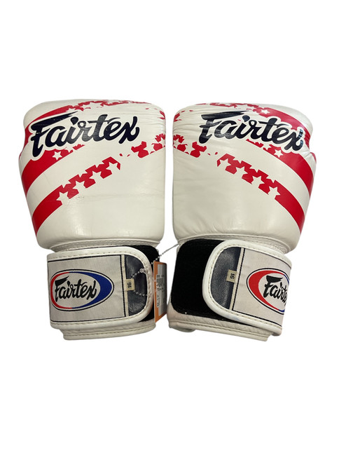 Vist Large View of Product Image Which is Used FAIRTEX Boxing Gloves White Senior