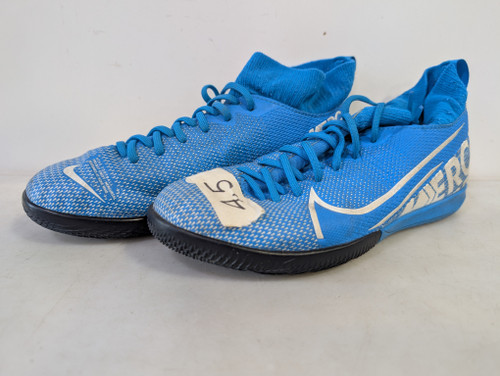 Vist Large View of Product Image Which is Used Nike Soccer Indoor Shoes Royal Blue Junior 04.5