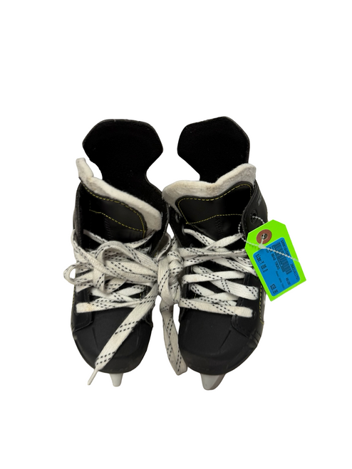 Vist Large View of Product Image Which is Used CCM 9040 TACKS Youth Hockey Skate Youth 09.0