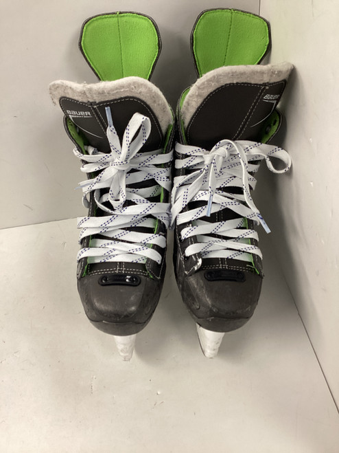 Vist Large View of Product Image Which is Used Bauer XLS Junior 04 Hockey Skate 