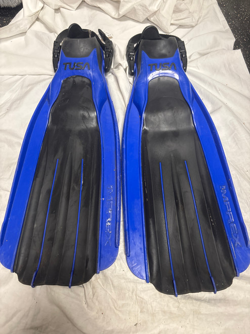 Vist Large View of Product Image Which is Used Tusa FLIPPERS Water Swim Accessory