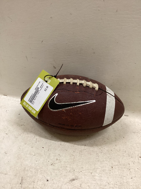 Vist Large View of Product Image Which is Used Nike Junior Football