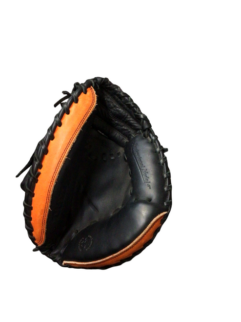 Vist Large View of Product Image Which is Used Mizuno GFN1T BB/SB Catchers RH Throw Black 30"