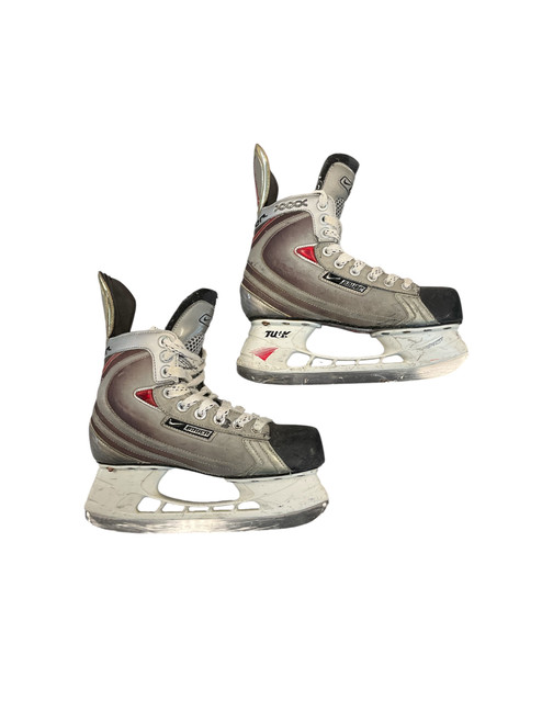 Vist Large View of Product Image Which is Used Bauer VAPOR Intermediate Hockey Skate Intermediate 5.0