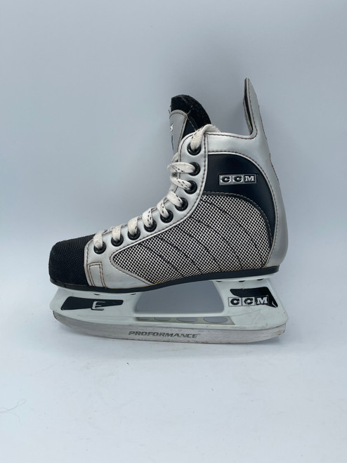 Vist Large View of Product Image Which is Used CCM 48 Junior Hockey Skate Junior 01