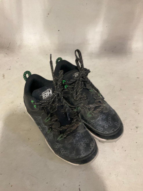 Vist Large View of Product Image Which is Used Under Armour Youth FB Cleats Black Youth 11.0