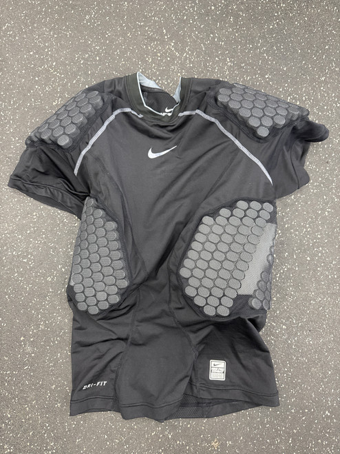 Vist Large View of Product Image Which is Used Nike PRO COMBAT FB Top Adult Black MD