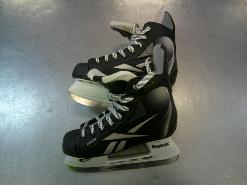 Vist Large View of Product Image Which is Used Reebok SC 87 3 Intermediate Hockey Skate Intermediate 5.0