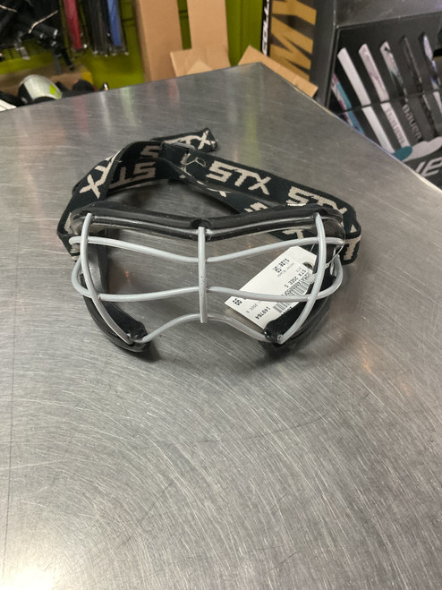 Vist Large View of Product Image Which is Used STX 2SEE S FH Facial Protection Black Senior