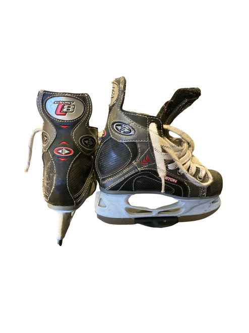 Vist Large View of Product Image Which is Used Easton SYNERGY C8 Youth Hockey Skate Youth 12.0