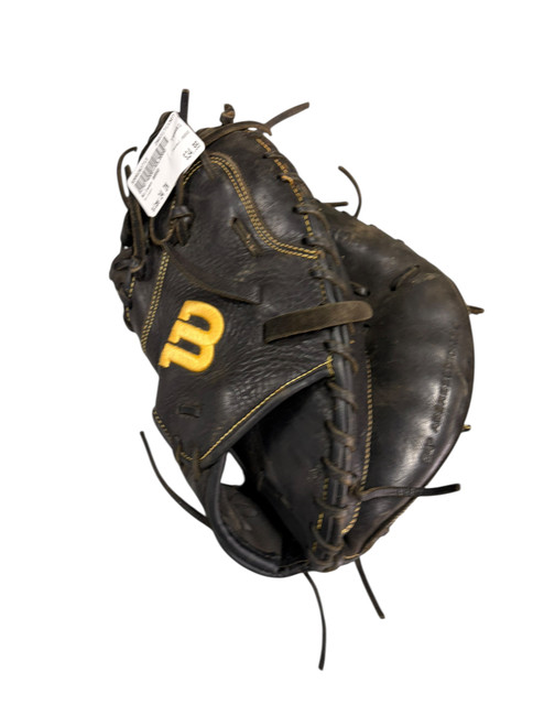 Vist Large View of Product Image Which is Used Wilson A950 BB/SB Catchers RH Throw None 34"