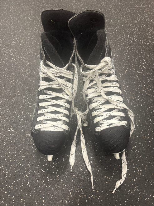 Vist Large View of Product Image Which is Used CCM POWERLINE Senior Hockey Skate Senior 9