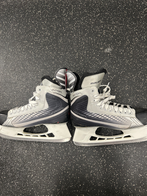Vist Large View of Product Image Which is Used Bauer VAPOR X05 Senior Hockey Skate Senior 12