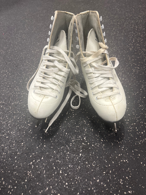 Vist Large View of Product Image Which is Used Hespeler FIGURE SKATES SZ 8 WomensFigure Skate White Senior 8