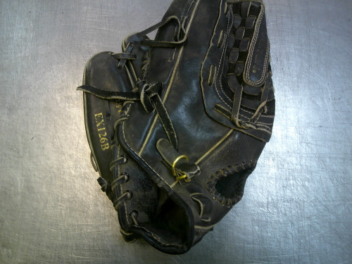 Vist Large View of Product Image Which is Used Easton BLACK MAGIC BB/SB Glove LH Throw Black 12 1/2"